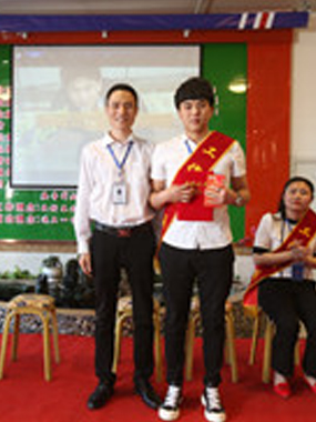 �ڶ�ʮ�Ľ�����֮�� �˺鳬